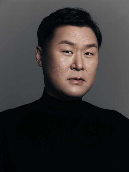 Kyung Ho, Yoon