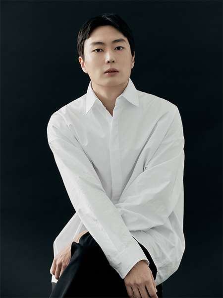 Jae Won, Roh