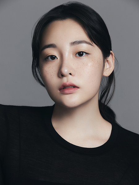 Min Ha, Kim