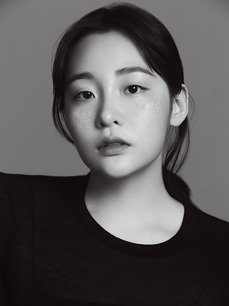 Min Ha, Kim