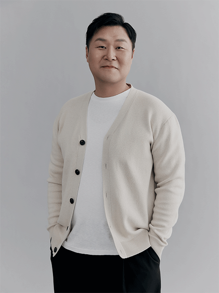 Kyung Ho, Yoon